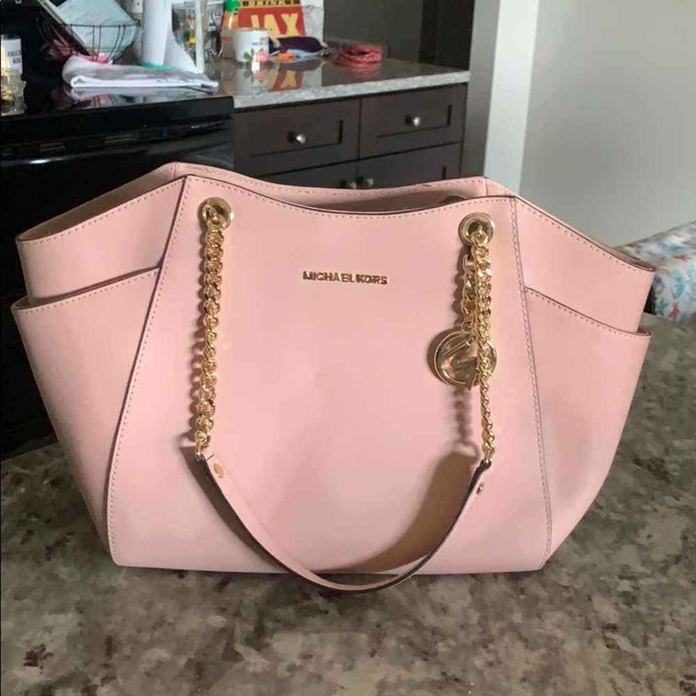 Michael Kors purse